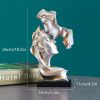 26cm Resin Couple Mask Statue – Kissing Lovers Romantic Desktop Art Decor